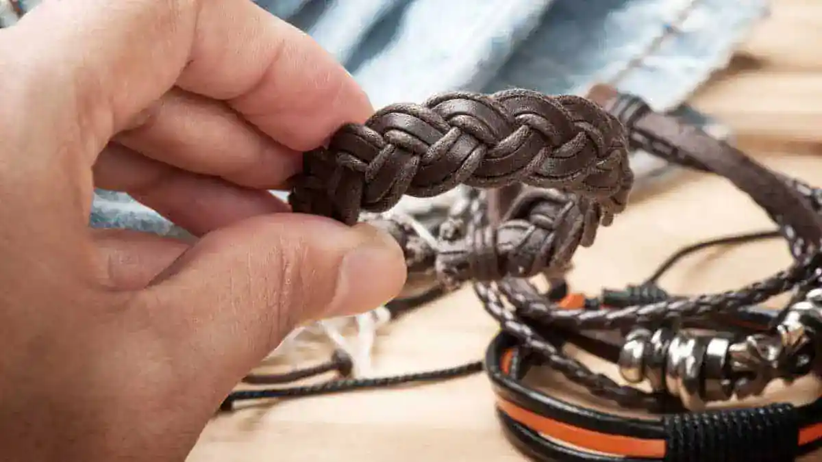 Explore Estilo e Elegância com Brinco Masculino, Pulseira Masculina e Corrente de Prata