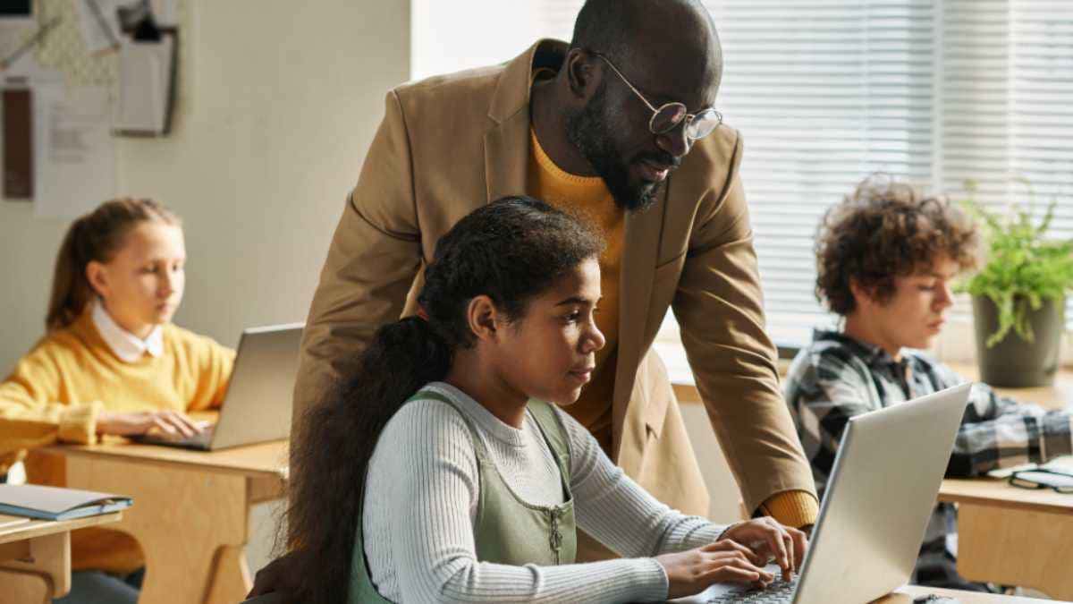 Educação básica: o que é quais são as suas diretrizes