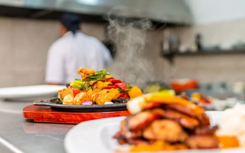 Como bares e restaurantes podem economizar nas compras do mês